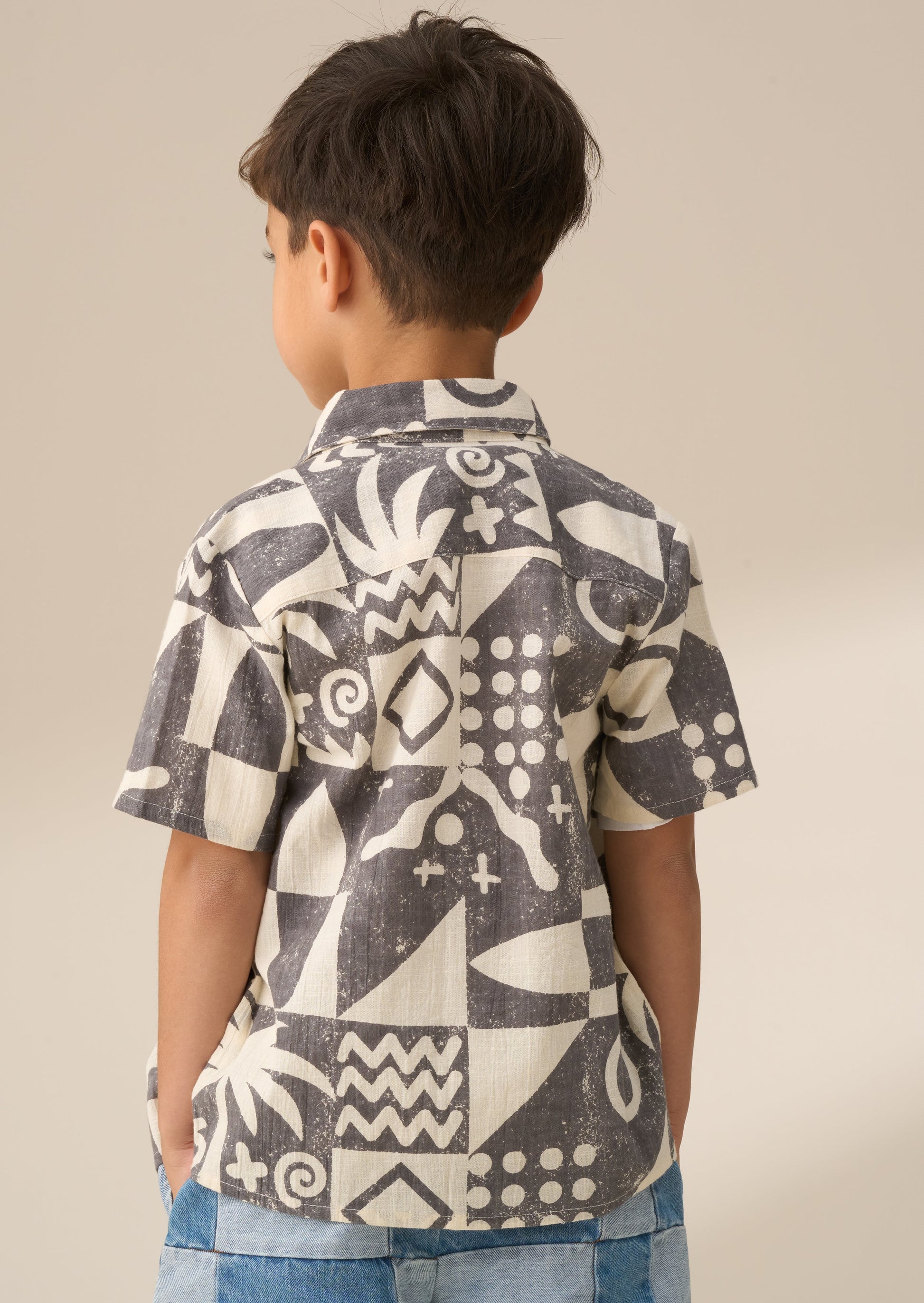 Bau Black Printed Holiday Kids Shirt